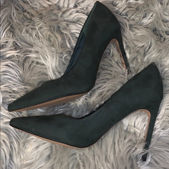 Gorgeous Green Heels For That Perfect Touch!💚💚 - Picture 3 of 7